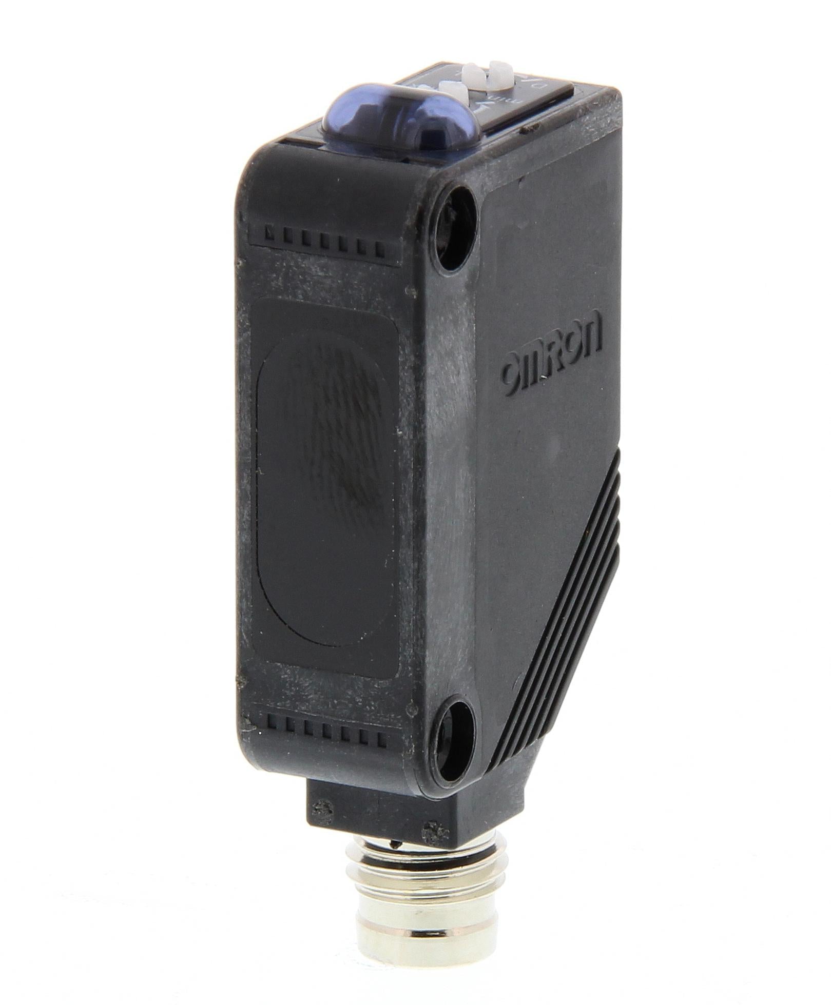 E3Z-D67 PHOTOELECTRIC SENSOR, NPN, 0.1A, 1M OMRON